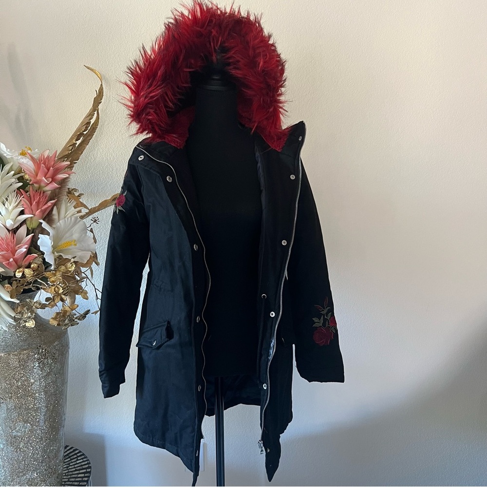 Y2K Rue 21 Black Floral Roses Embroidered Coat w Red Fur lined hood - Picture 2 of 16